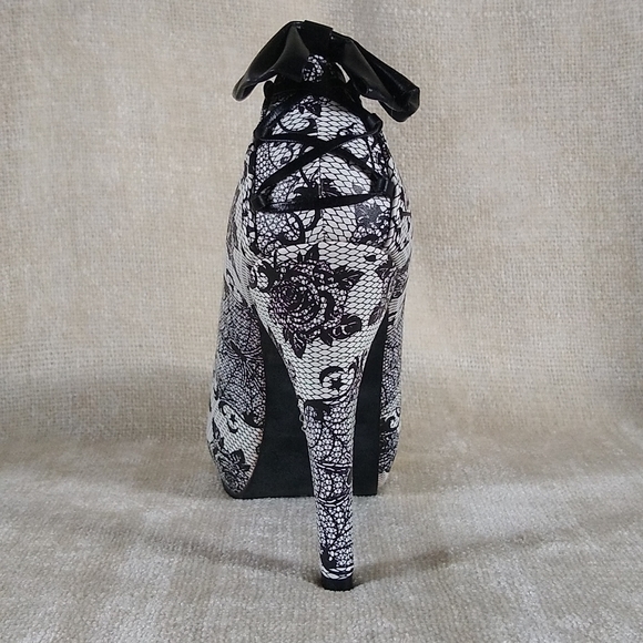 Midnight Widow by Iron Fist, NWOB - Picture 4 of 7